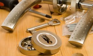 Как открыть замок