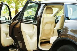 Вскрыть автомобиль