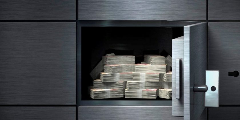 Как открыть сейф?